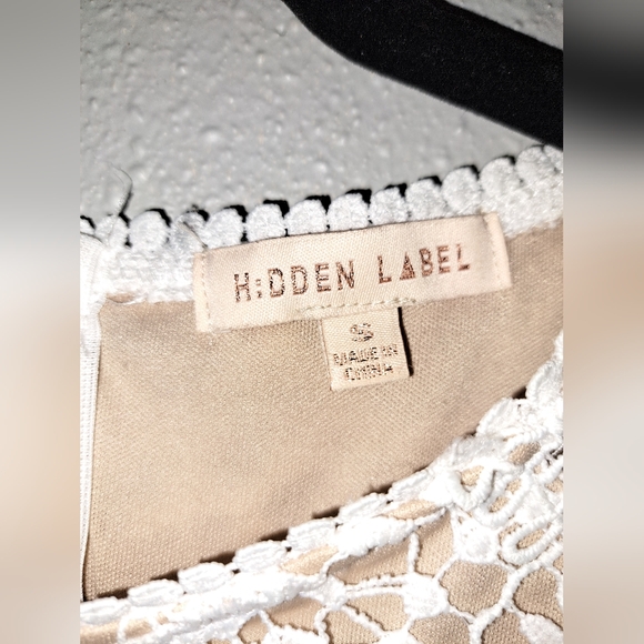 Hidden Label Luna Lace Dress-White/Nude - Picture 6 of 10